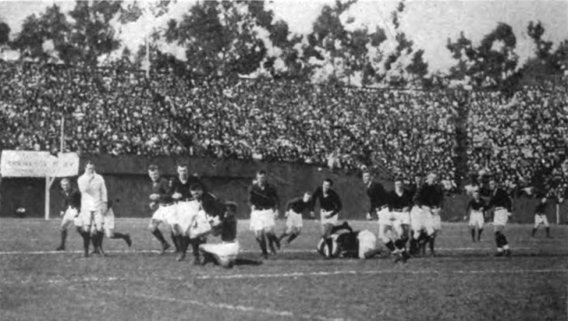 The Big Game between Stanford and California was played as rugby union from 1906 to 1914.