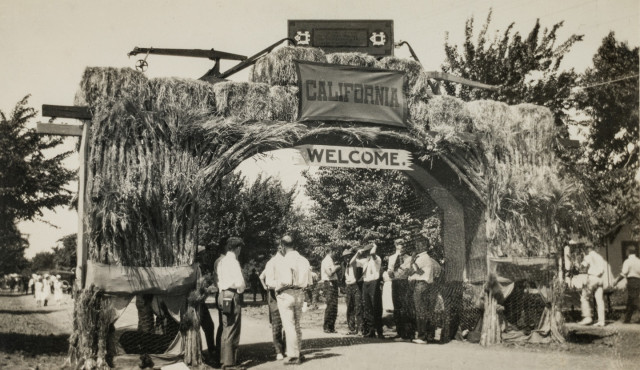 Entrance to Picnic Day festivities, circa 1924